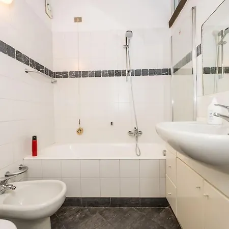 Wonderful Two Floors * Mediolan