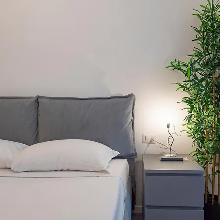 I Host - Melloni 34 *