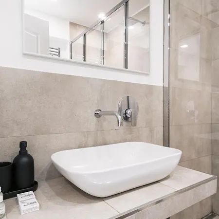 Easylife - - Vitruvio 4 - * Milan