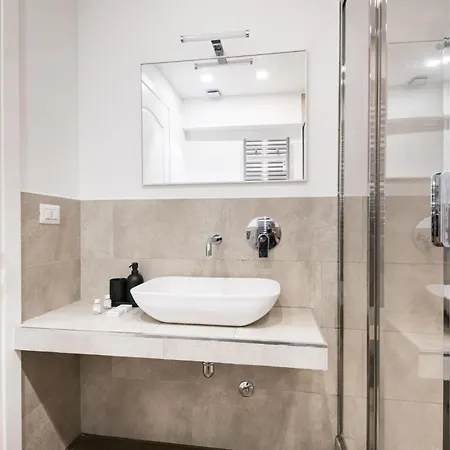 Easylife - Bilocale In Zona Centrale/lima Milan