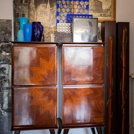 Apartment Secret Location Milan