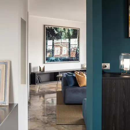 Cadamosto Art Penthouse With Terrace R&r Milan