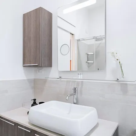 Easylife - Stile Ed Eleganza In Sant'agostino 밀라노