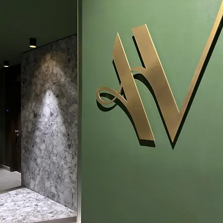 Av 2* Milano