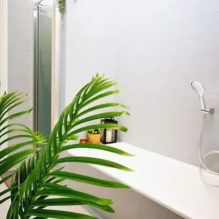 Sunny Flat 50 Meters From The Metro Milan