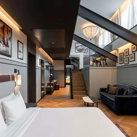 Hotel Radisson Collection Hotel, Palazzo Touring Club