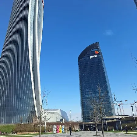 Charming Towers Guest House-apartment Milano