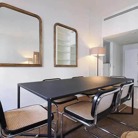 Homnest I Conservatorio Lux Apt * ミラノ