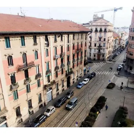 2 Bedroom Gem Near Milano Centrale Fast Wi Fi Kademy House Apartment Milan