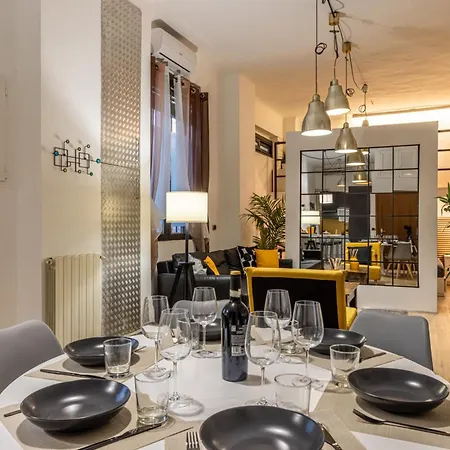 Industrial Loft In Maciacchini - Metro 50m Smartworking & Netflix * מילאנו
