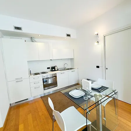 Open Space Con Terrazzo In