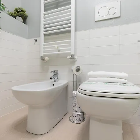 Con Metro Diretta 10 Minuti Duomo Apartmán