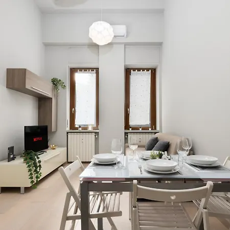 Con Metro Diretta 10 Minuti Duomo Apartmán *