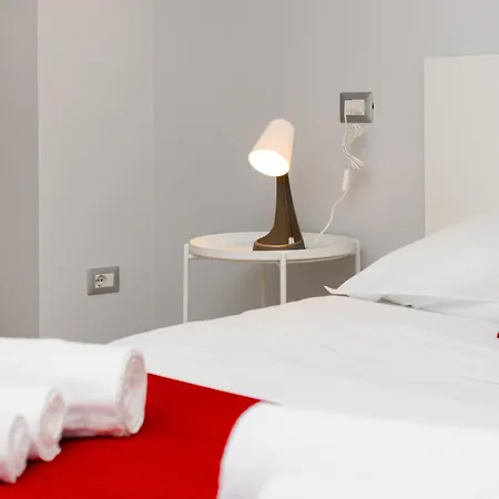 Con Metro Diretta 10 Minuti Duomo *