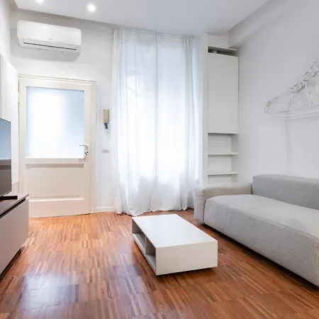 Italianway Easy - Farini 2 Apartment *