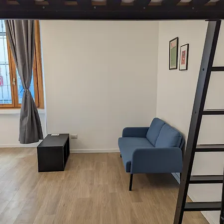 Apartment Imbonati 11 *