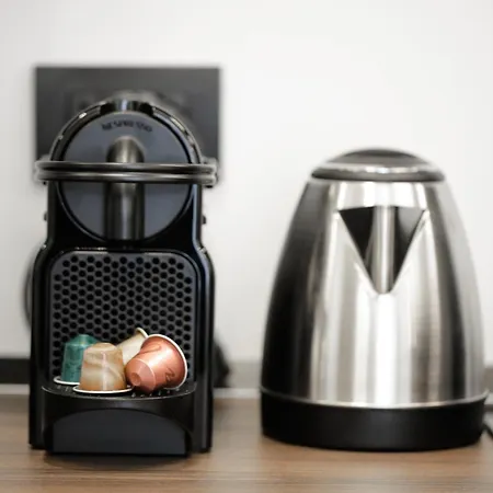 Station Modern Flat W/private Parking Apartament