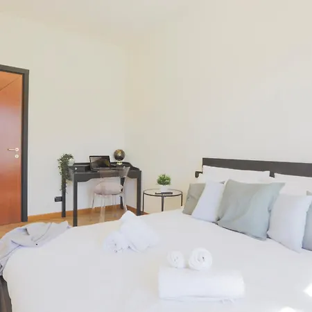 Apartment Urban Elegance Station W/private Garage