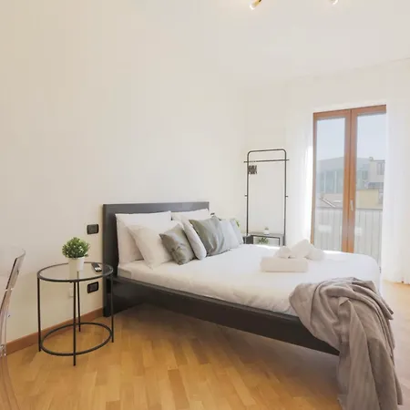 Urban Elegance Station W/private Garage *