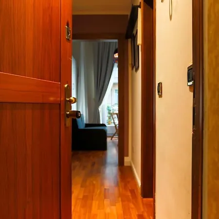 Porta Nuova Moscova: Cozy Near Duomo! Apartment Milan