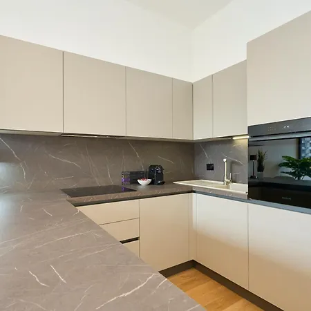 Luxury Design - 20 Minutes From Duomo-navigli Milan