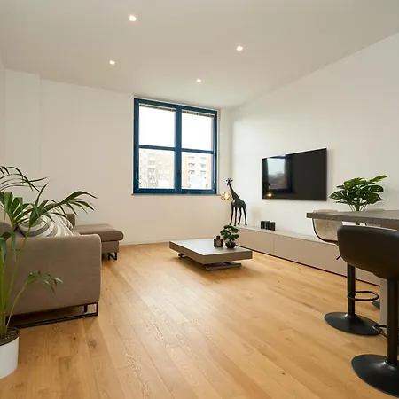Luxury Design - 20 Minutes From Duomo-navigli * Milan