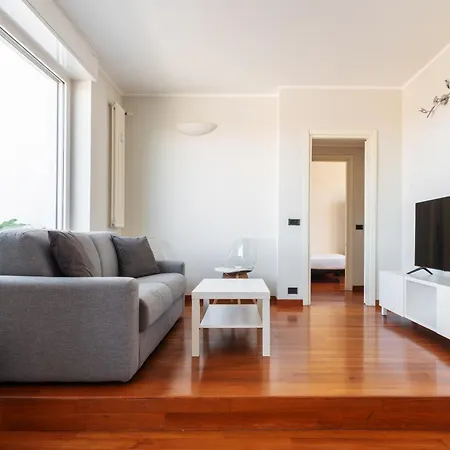 Easyhomes - Navigli Terrace Apartment