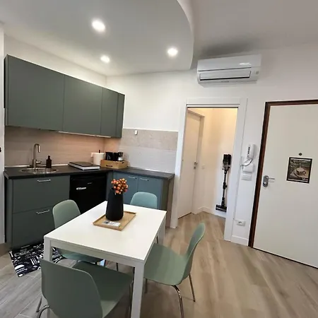 Modern Mm3 Afforifn Only 15 Min From Duomo מילאנו