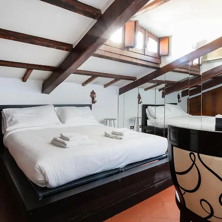 Italianway - Bigli 6 Daire Milano