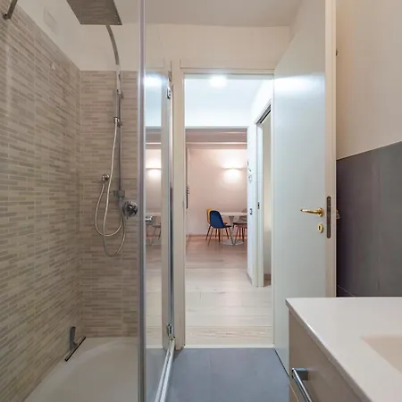 I Host - Vigevano 13 Milánó