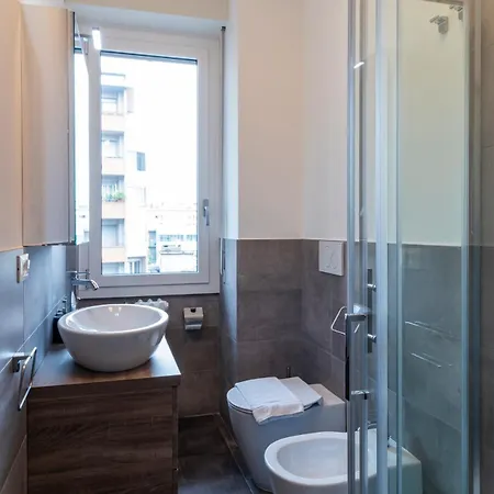 公寓 Bilocale Con Balcone In Zona Tranquilla E *