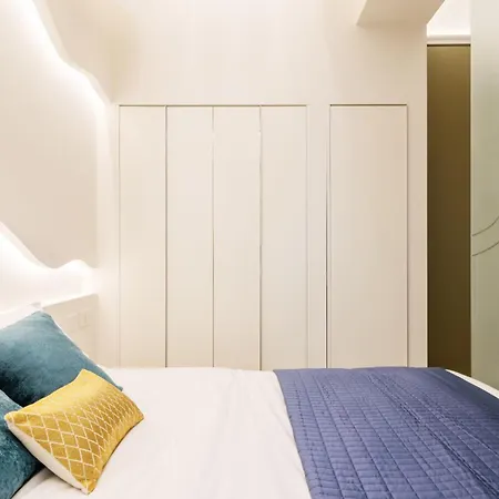 Esclusivo Nel Cuore Del Design E Moda * Milano