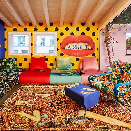 Апартаменты Toiletpaper Living *