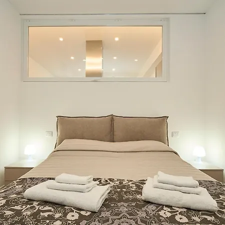 Luxury Design Loft - 20 Minutes From Duomo-navigli