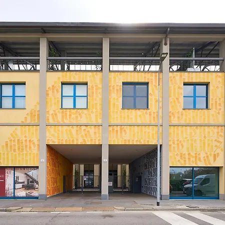 Luxury Design Loft - 20 Minutes From Duomo-navigli