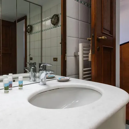 Italianway - Bigli 6 * Milano