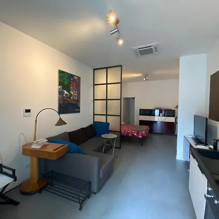 Loft Lägenhet *