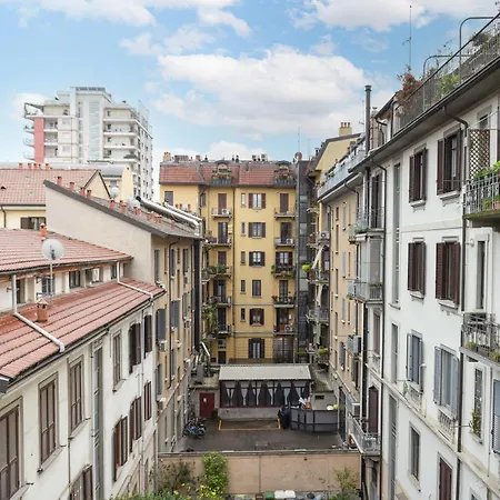 Dateo - M4 Metro To Duomo & Linate 15 Min