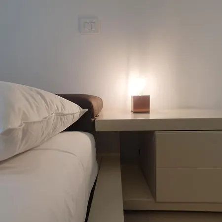 Apartment Homemi Solari Milan
