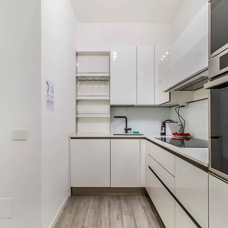 Domusmi Veniero 12 Апартаменты *