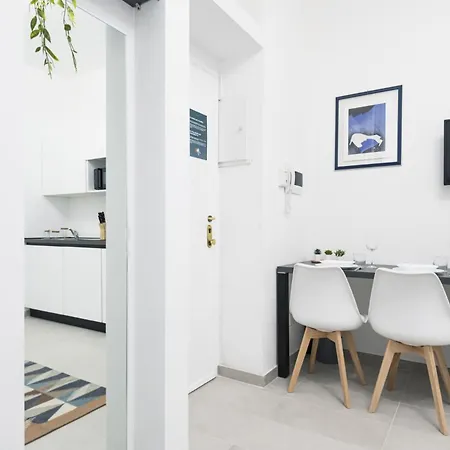 Easylife - Pratico Monolocale In Zona Isola * Milan
