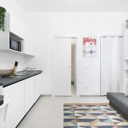 Easylife - Pratico Monolocale In Zona Isola Apartment *