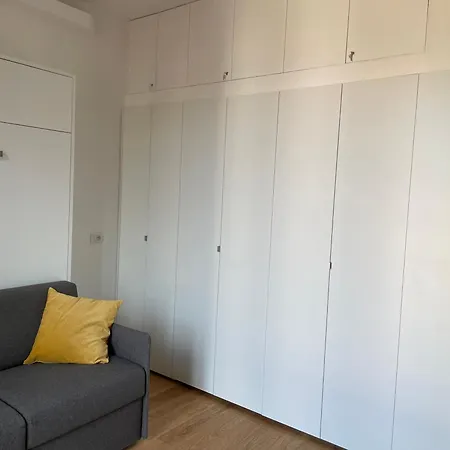 Paoli Apartment *