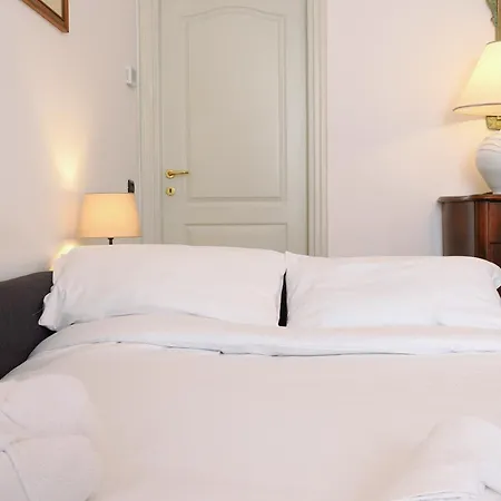 Primopiano - Via Pavia Apartman Milánó