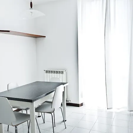 Temporary Navigli Apartment *