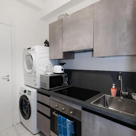 Duomo Elegant In Santa Marta 게스트하우스 밀라노