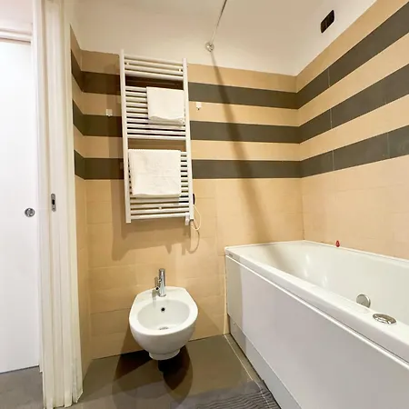 Open Space Con Terrazzo In Appartement
