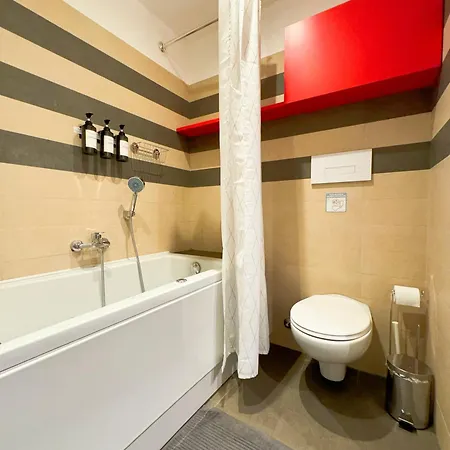 Appartement Open Space Con Terrazzo In *