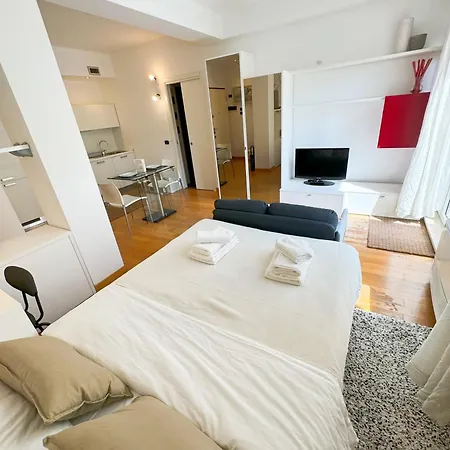 Appartement Open Space Con Terrazzo In *