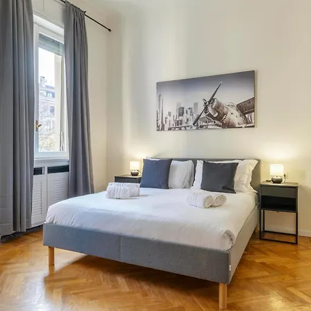 Apartment Elegant Brand New Near Duomo